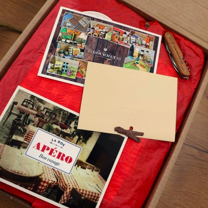 RED DELUXE FRENCH HORS D'OEUVRES GIFT BOX
