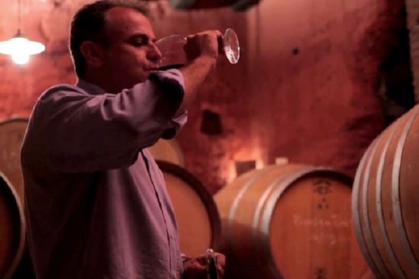 vin Tramp 2014 can Grau Vell par Jordi Castellvi dans sa cave